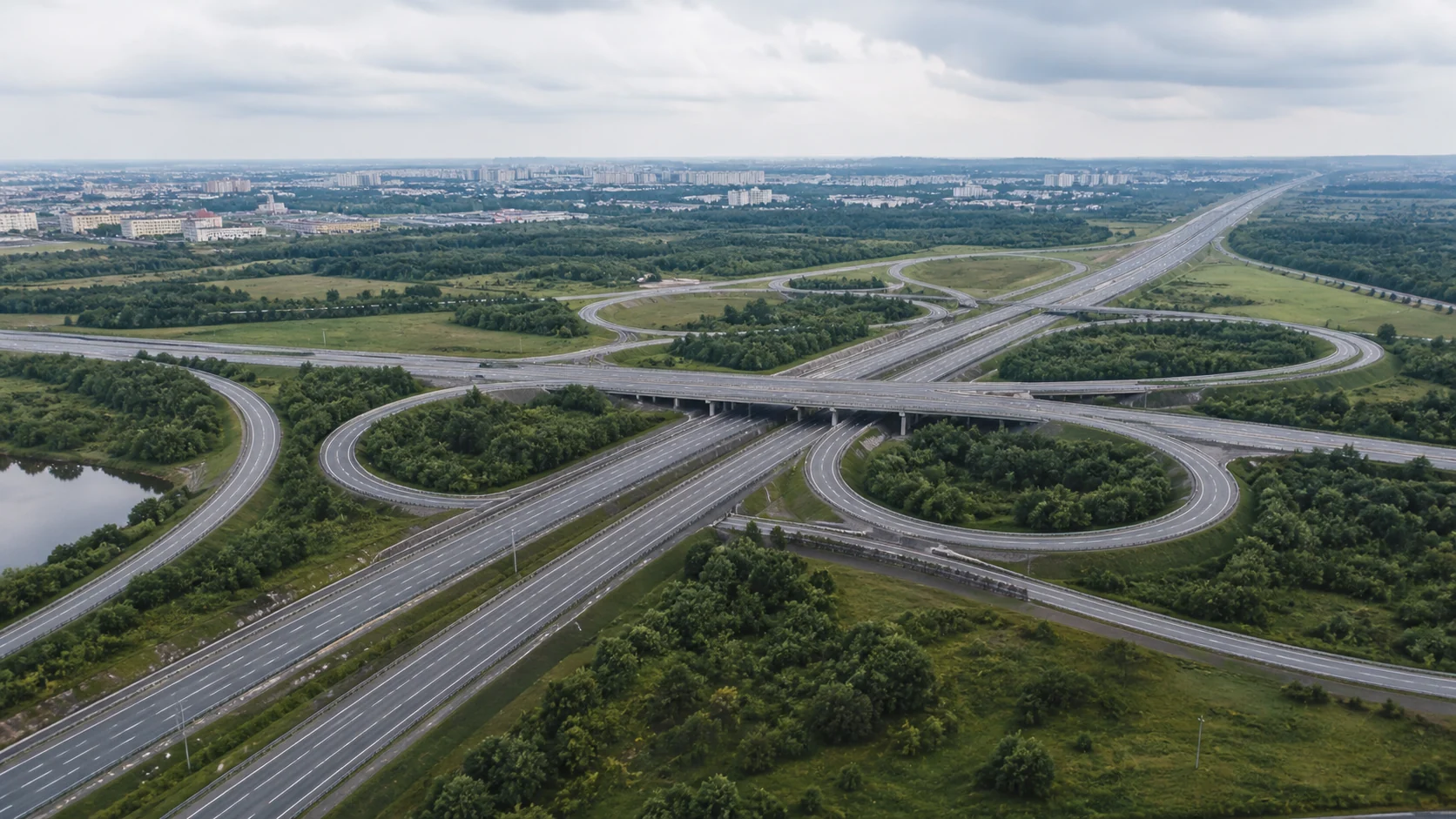 Дорожная развязка между Москвой и Московской областью